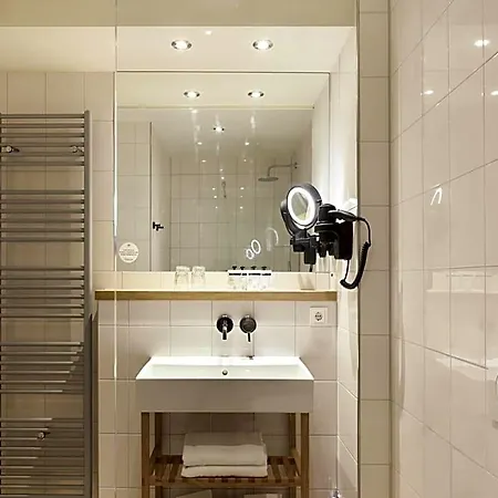Townhouse 3*